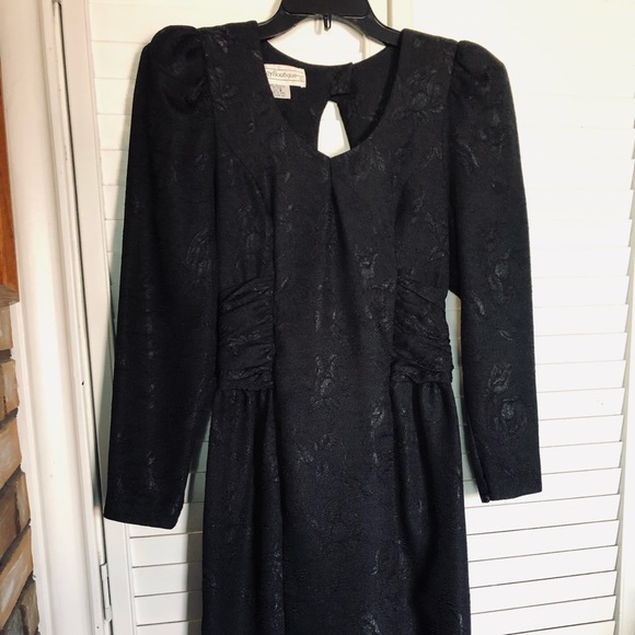 Maggy Boutique Dresses & Skirts - Polyester Black Long Sleeve Formal Dress Size 8
